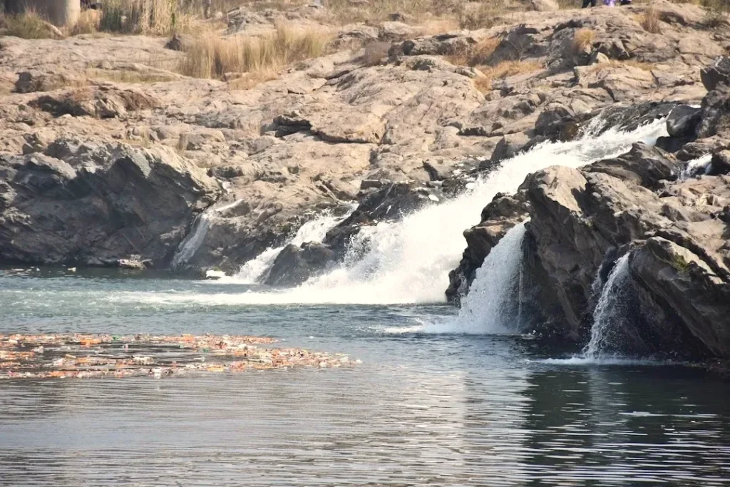 Rajrappa Falls and the Bhairavi–Damodar confluence by the temple